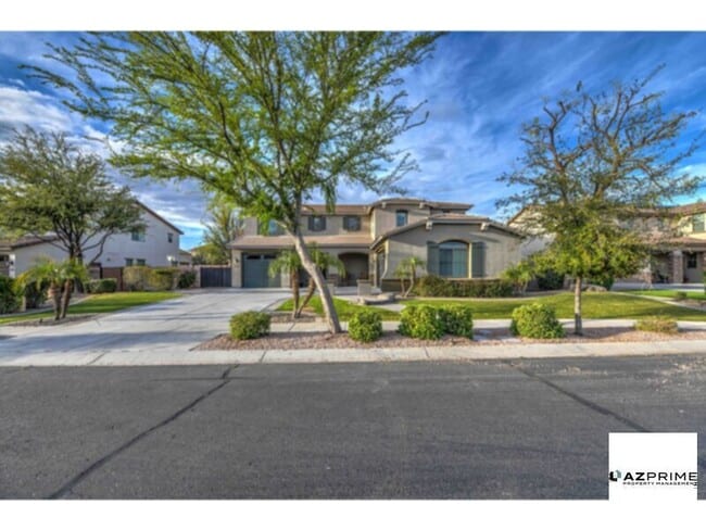 112 Crescent Way in Chandler, AZ - Building Photo - Building Photo