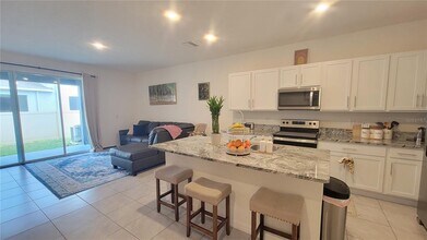 2884 Evergreen Elm Pass in Wesley Chapel, FL - Building Photo - Building Photo