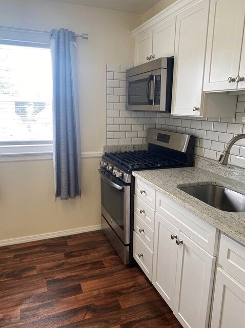 16 Briarwood Rd in Jersey City, NJ - Foto de edificio