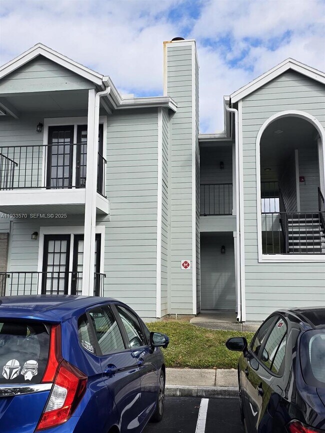 property at 2550 N Alafaya Trail