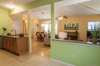 205 Belmont Cir, Unit 1 Room available in Yorktown, VA - Foto de edificio - Building Photo