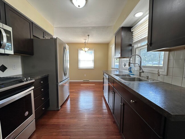 property at 1121 Crescent St NE