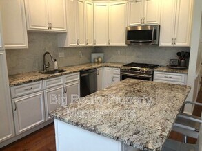 141 Meadow View Ln in Lansdale, PA - Building Photo - Building Photo