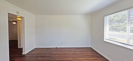1021 Buckeye Dr in West Sacramento, CA - Foto de edificio - Building Photo