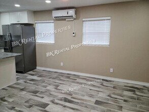 1108 N 3rd St in Silsbee, TX - Building Photo - Building Photo