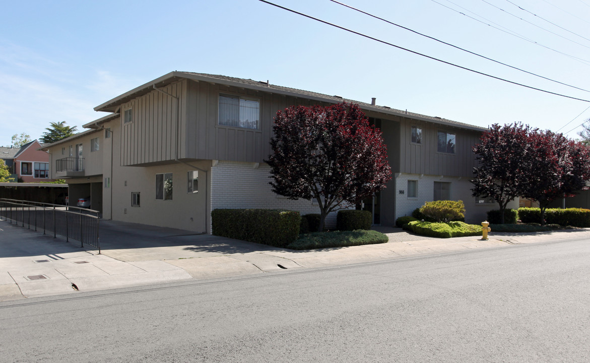 966 Fremont St in Menlo Park, CA - Foto de edificio