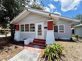 750 38th Ave S in St. Petersburg, FL - Building Photo