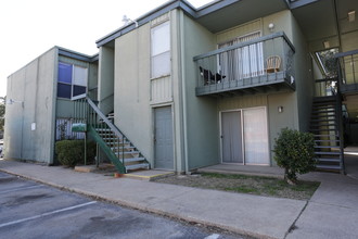 Elizabeth M. Criswell Apartments in Dallas, TX - Building Photo - Building Photo