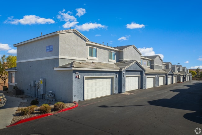 Camino Al Norte Townhomes in North Las Vegas, NV - Building Photo - Building Photo