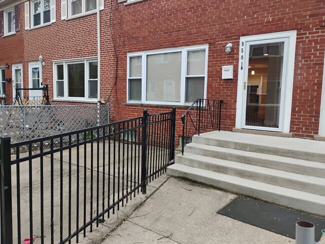 property at 9501 Sumac Rd