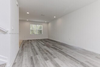 2871 NW Treviso Cir in Port St. Lucie, FL - Building Photo - Building Photo