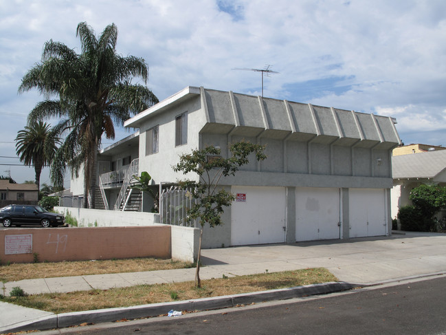 36 W Louise in Long Beach, CA - Foto de edificio - Building Photo