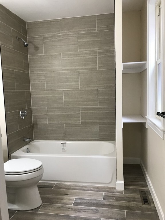 6 Bispham St, Unit 1 in Boston, MA - Building Photo - Building Photo