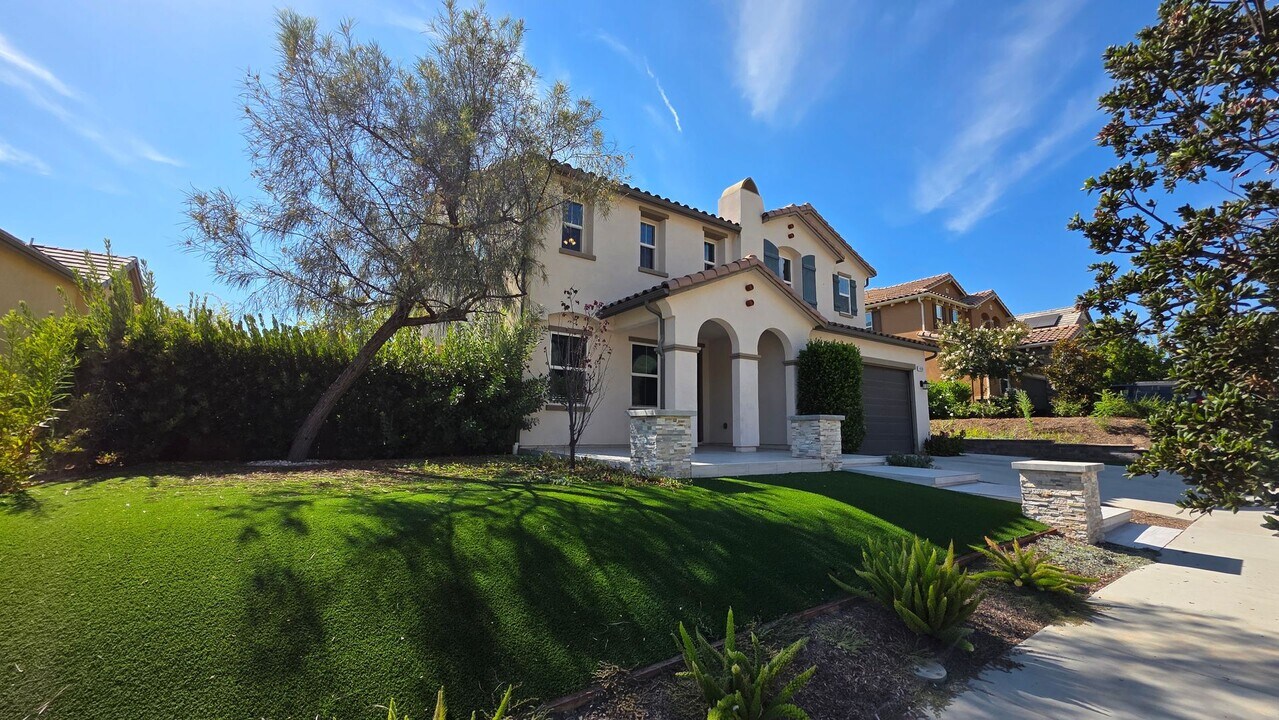 459 White Bark Ln in Simi Valley, CA - Building Photo