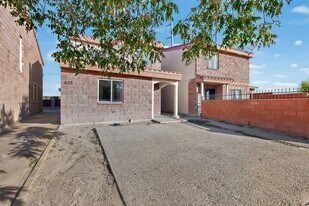 3635 Waterspring Way in El Paso, TX - Building Photo