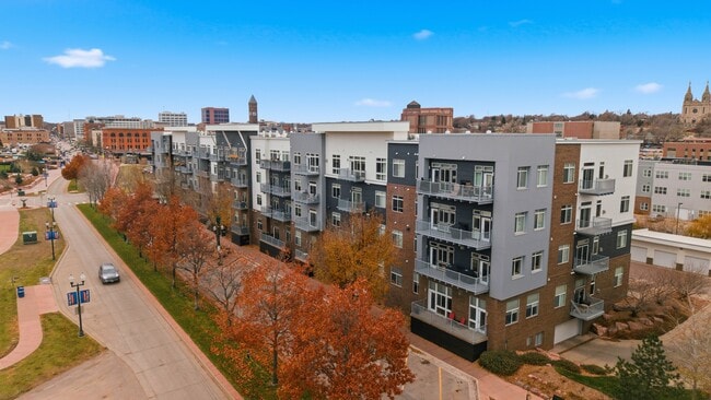 Phillips Avenue Lofts in Sioux Falls, SD - Foto de edificio - Building Photo