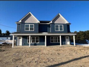 34 Jenkins Rd in Saco, ME - Building Photo - Building Photo