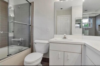 2281 NW 171st Ter in Pembroke Pines, FL - Building Photo - Building Photo