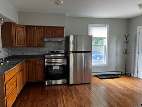 12 Beacon St, Unit 12 in Concord, NH - Building Photo - Building Photo