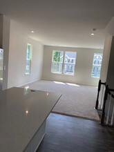 Room in Townhome on Valley Walk Dr in Charlotte, NC - Building Photo - Building Photo