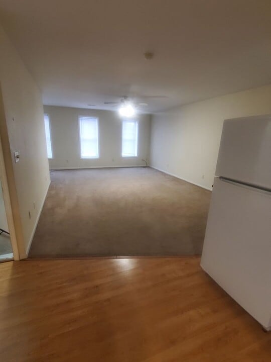 127 N Jefferson St in Mount Pleasant, IA - Building Photo