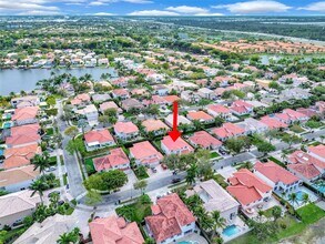 11304 NW 66th St in Doral, FL - Building Photo - Building Photo