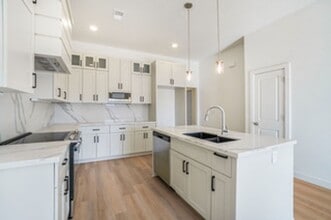 9309 N Lenox Ave in Kansas City, MO - Building Photo - Building Photo