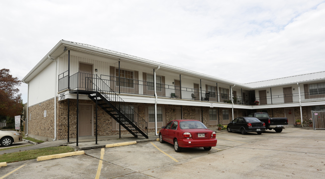 3715 Marion St in Metairie, LA - Building Photo