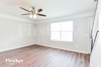 204 Merritt Dr in La Vergne, TN - Building Photo - Building Photo
