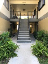 545 Trace Cir in Deerfield Beach, FL - Building Photo