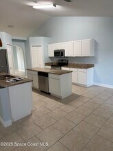 1815 Dragon Rd SE in Palm Bay, FL - Building Photo - Building Photo