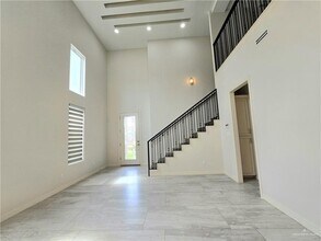 24 Dorado Dr in Alton, TX - Building Photo - Building Photo