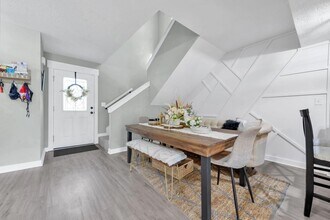 1945 Woodcrest Rd in Columbus, OH - Building Photo - Building Photo