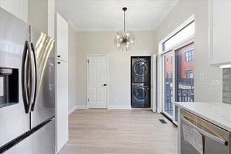 839 W 14th Pl, Unit 1 in Chicago, IL - Building Photo - Building Photo