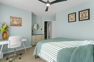 4726 Hollis Rd in Virginia Beach, VA - Building Photo - Building Photo