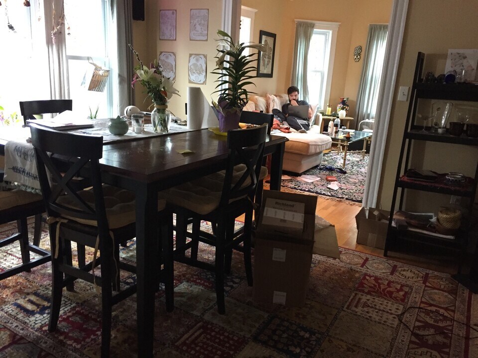 78 Woodlawn St, Unit 3 in Boston, MA - Building Photo