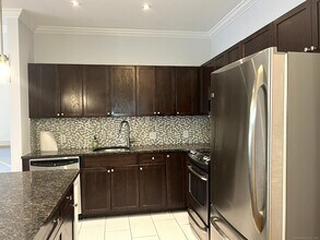 850 E Main St in Stamford, CT - Building Photo - Building Photo