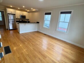 459 Somerville Ave, Unit 1 in Somerville, MA - Building Photo - Building Photo