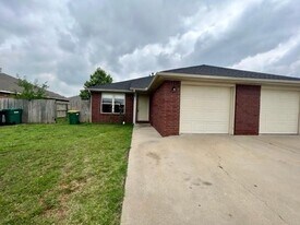 309 E Asher Ct in Rogers, AR - Building Photo