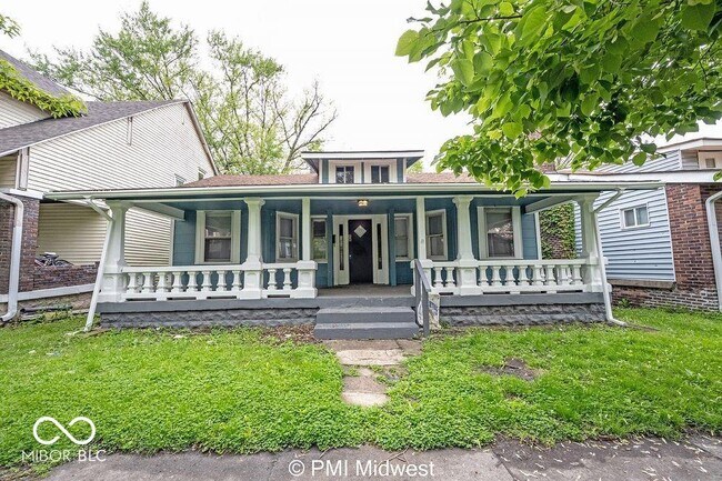 property at 130 N Gladstone Ave