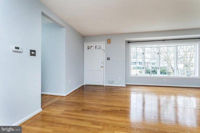 409 Orleans Cir SW in Vienna, VA - Building Photo - Building Photo