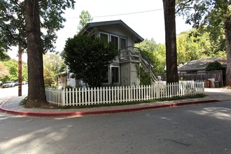 159-163 Porteous Ave in Fairfax, CA - Building Photo - Building Photo