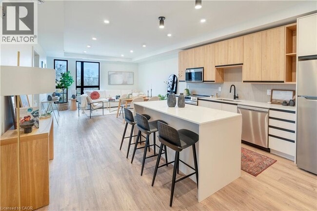 property at 4390 Hillview Dr