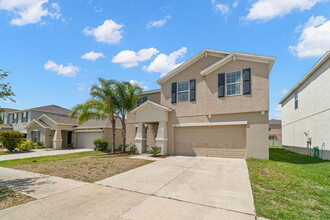 6708 Hazelnut Spice Dr in Sun City Center, FL - Building Photo - Building Photo