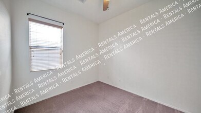 76 N Desert Stream Dr in Tucson, AZ - Building Photo - Building Photo