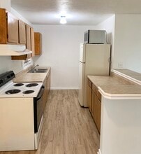 1270 Whitewood Dr in Deltona, FL - Building Photo - Building Photo