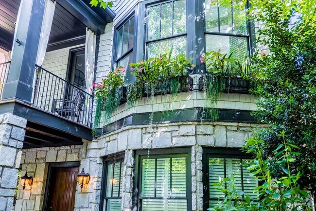 470 Hamilton St SE in Atlanta, GA - Building Photo - Building Photo