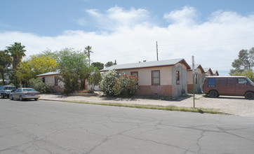 1030 E Lee St in Tucson, AZ - Building Photo - Building Photo