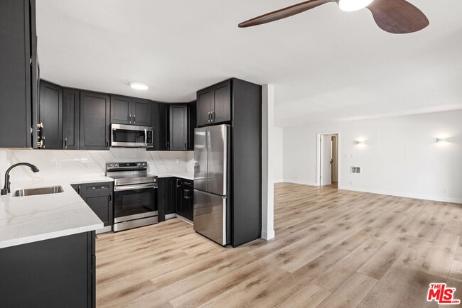 property at 621 San Vicente Blvd