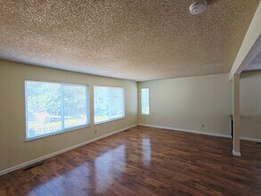 5711 Amend Rd in Richmond, CA - Building Photo - Building Photo